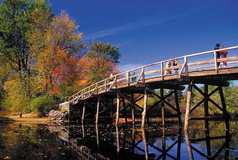 Western New Englander Hotel