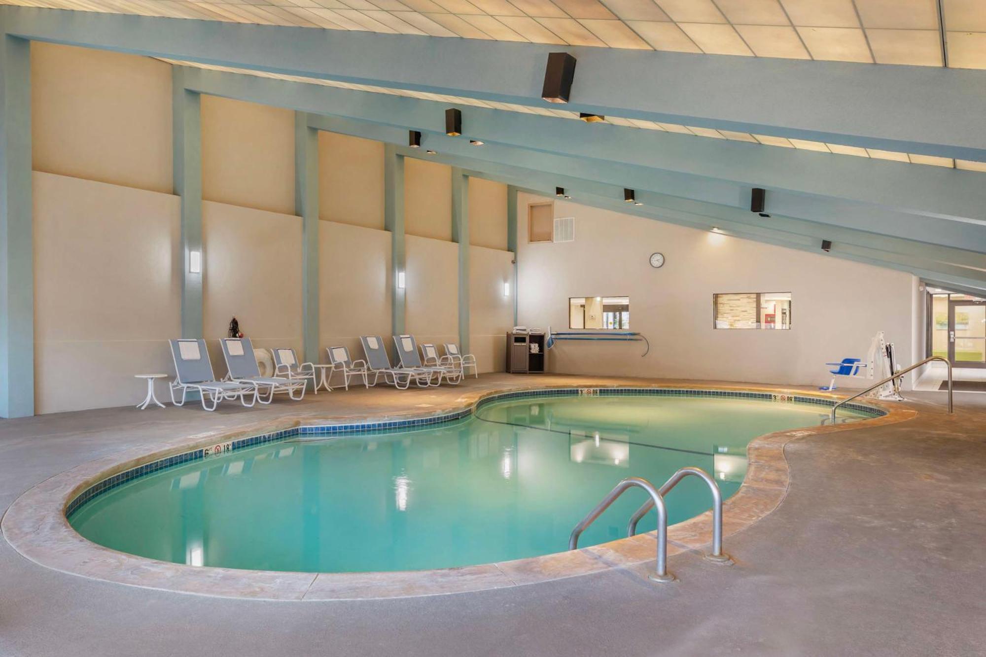 Western New Englander Hotel Woburn